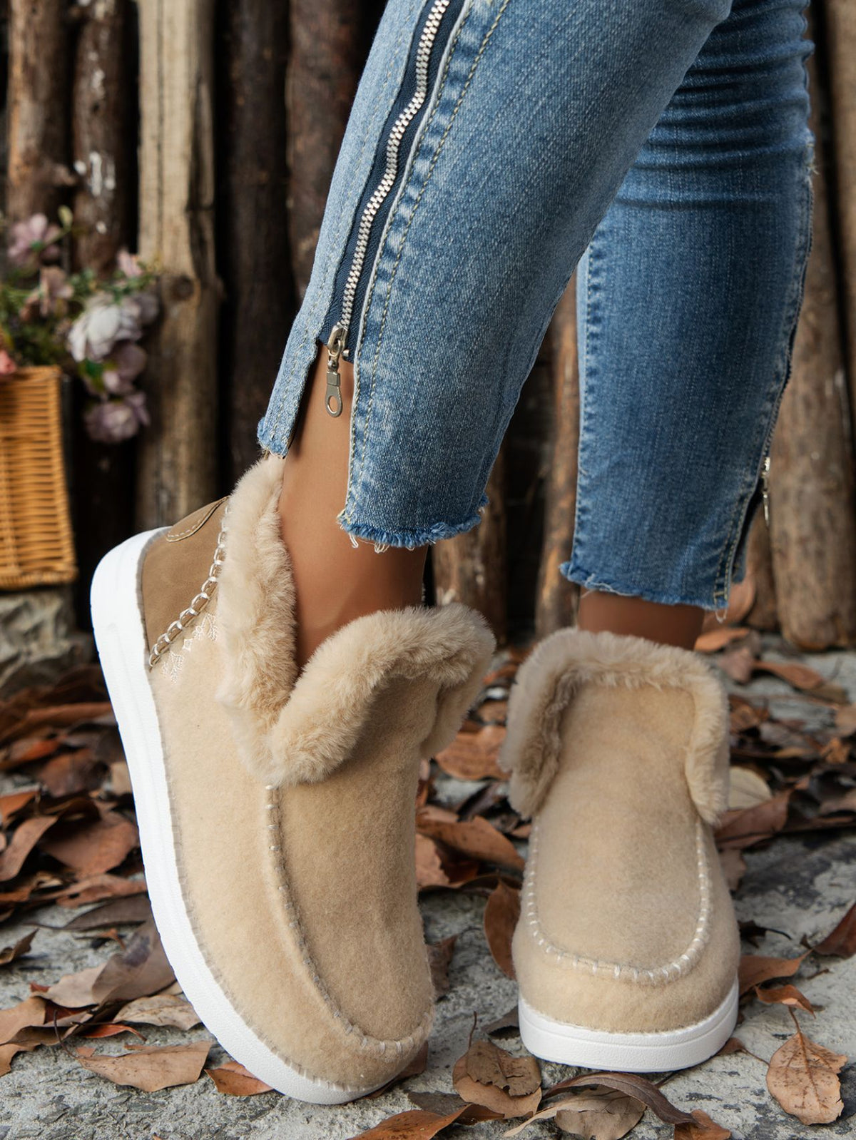 Heri Furry Suede Sneakers