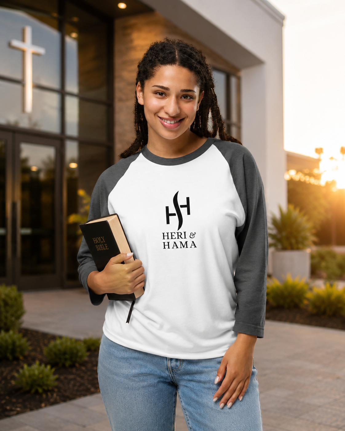 Heri And Hama Raglan T-Shirt