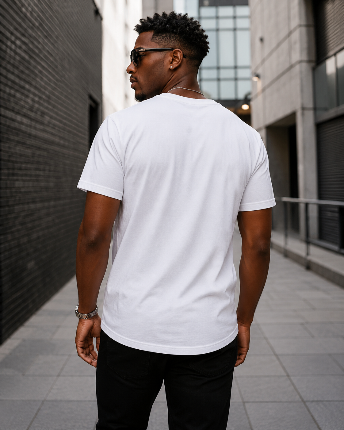 Heri And Hama V-Neck T-Shirt