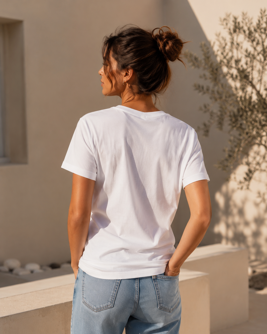 Heri And Hama V-Neck T-Shirt
