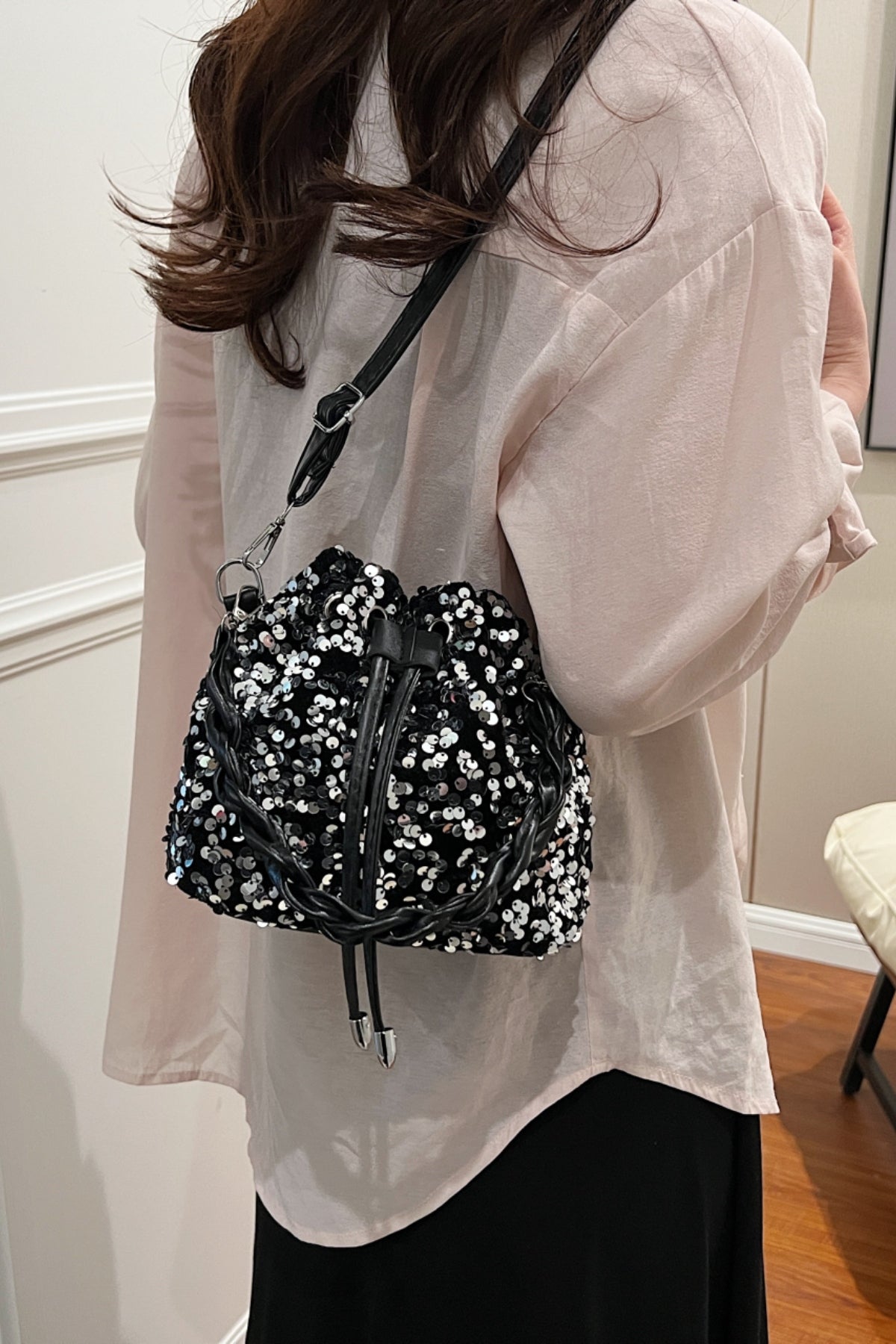 H&H Drawstring Bucket Bag