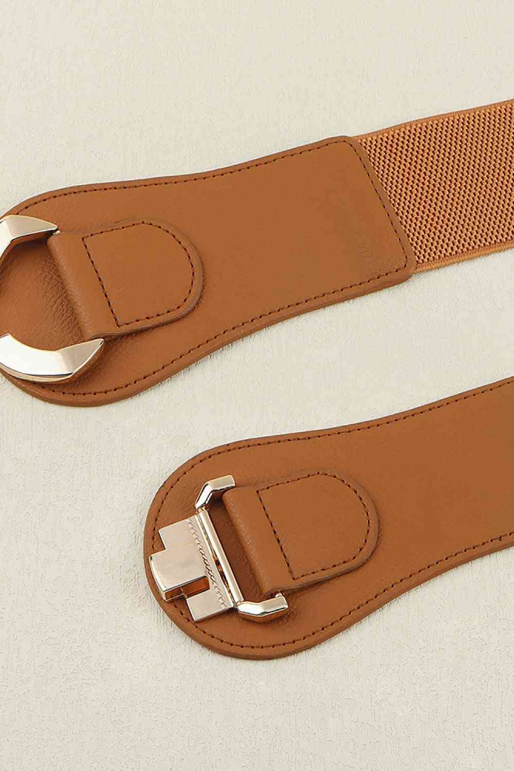 Buckled Elastic Belt